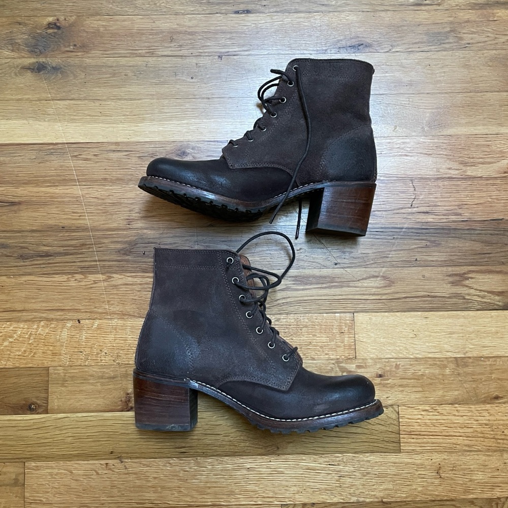 Frye Sabrina 6G size 11